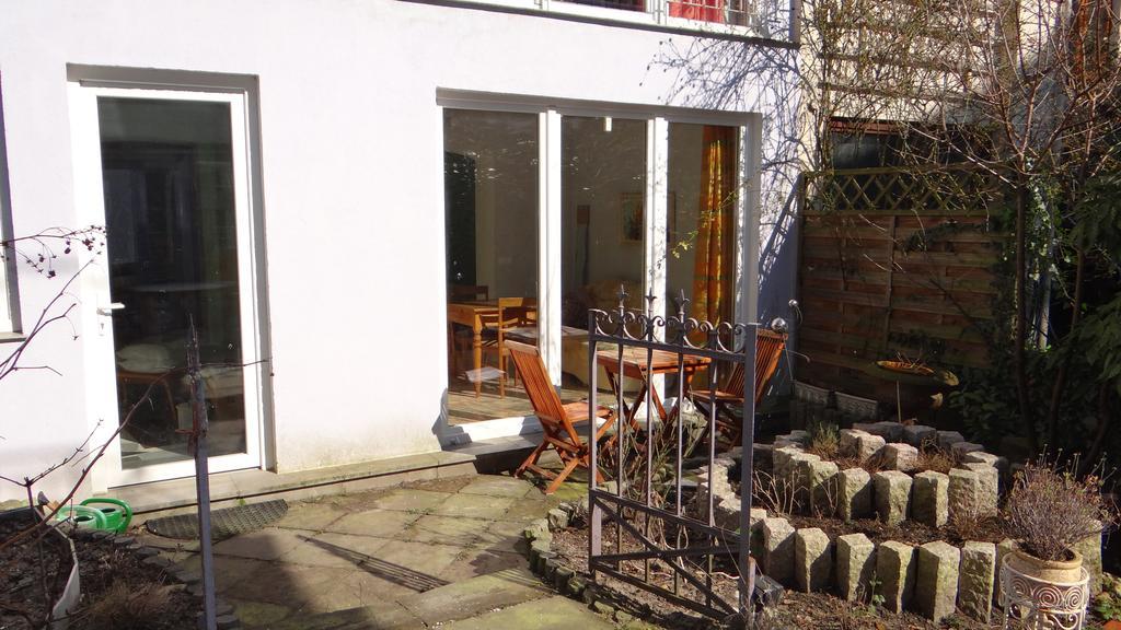 Temporary Living BRE Exterior foto